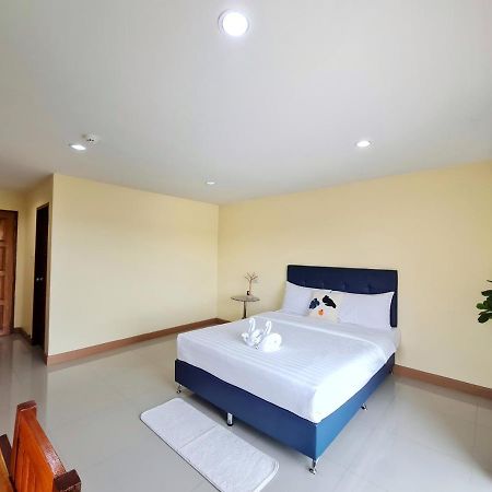 Jaroonsak Grand Hotel Trang Luaran gambar