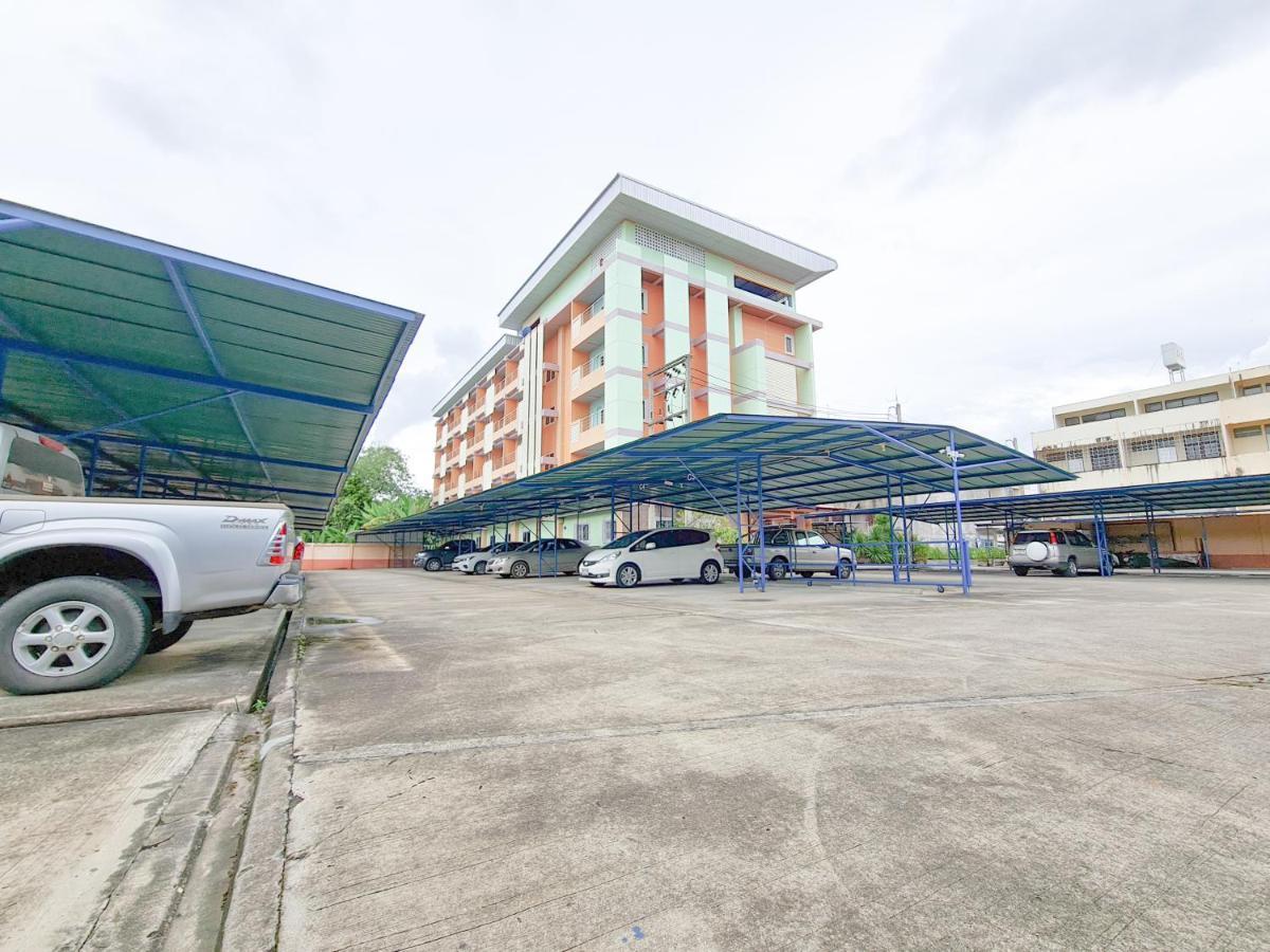 Jaroonsak Grand Hotel Trang Luaran gambar