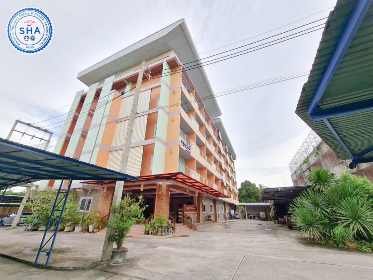 Jaroonsak Grand Hotel Trang Luaran gambar