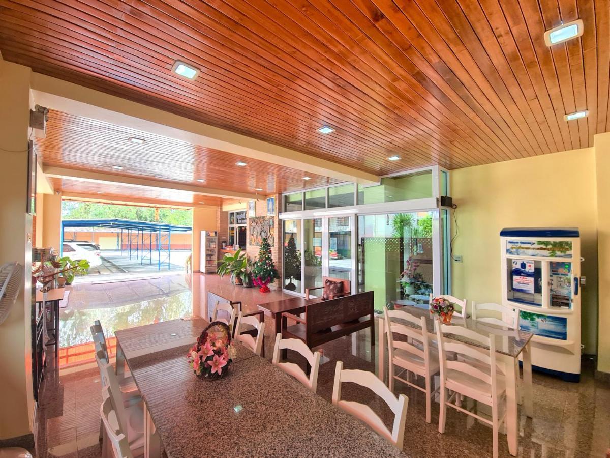 Jaroonsak Grand Hotel Trang Luaran gambar